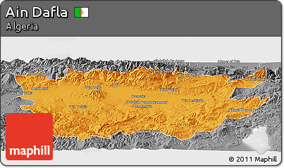 Political Panoramic Map of Ain Dafla, desaturated