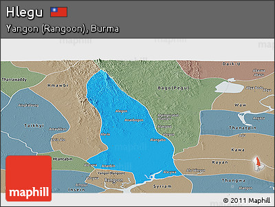 Political Panoramic Map of Hlegu, semi-desaturated
