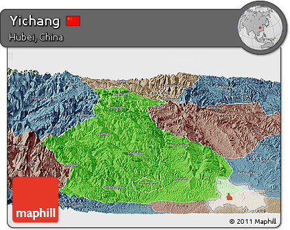 Political Panoramic Map of Yichang, semi-desaturated