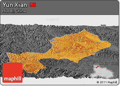 Political Panoramic Map of Yun Xian, darken, desaturated