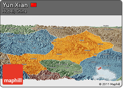 Political Panoramic Map of Yun Xian, semi-desaturated