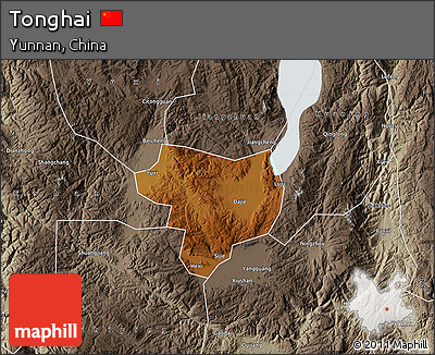Physical Map of Tonghai, semi-desaturated